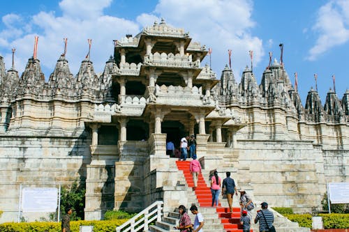 People at the Ranakpur Jain Temple