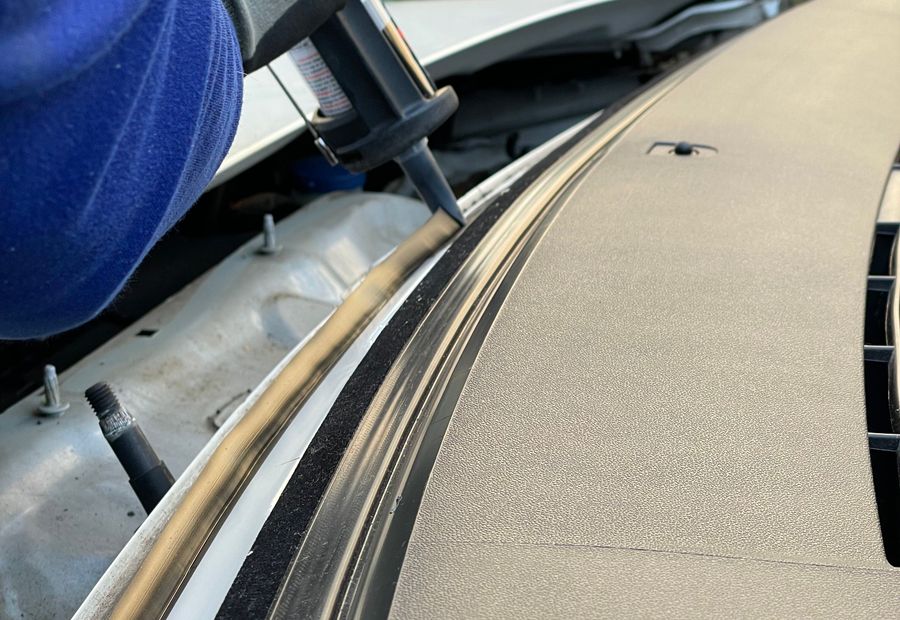 Sostituzione lunotto e cristalli laterali auto - Matglass