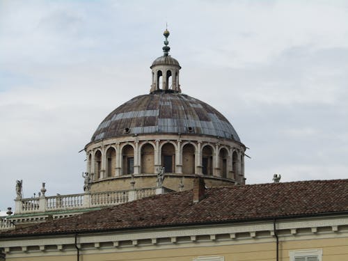 Foto d'estoc gratuïta de atracció turística, catedral, cúpula