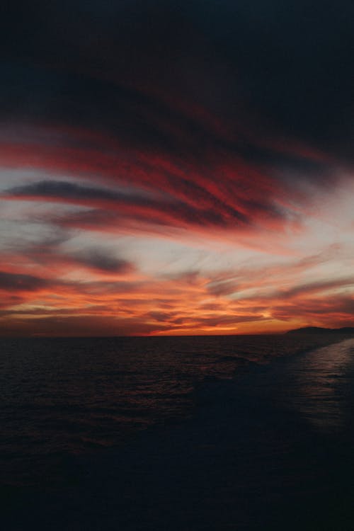 Ücretsiz akşam karanlığı, altın saat, deniz içeren Ücretsiz stok fotoğraf Stok Fotoğraflar