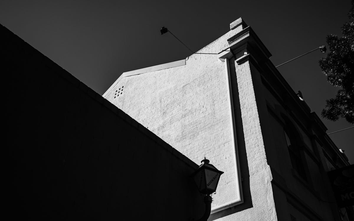 Black and White Photo of a Building