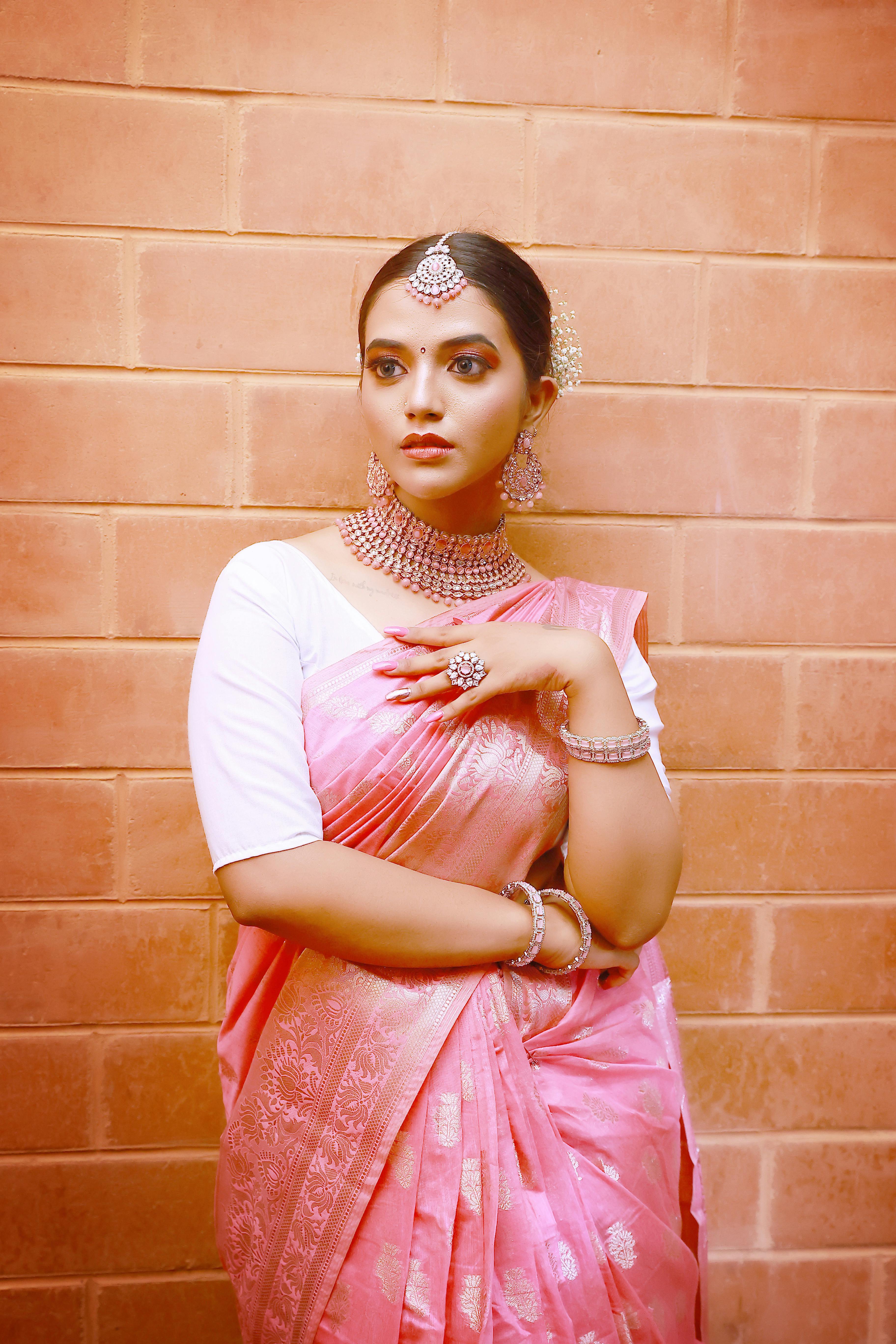 pink and white sari