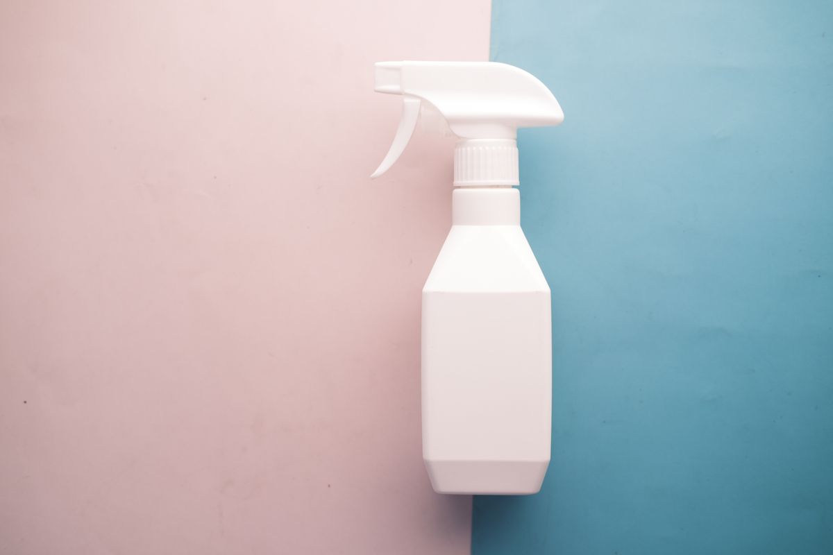 refillable cleaning spray