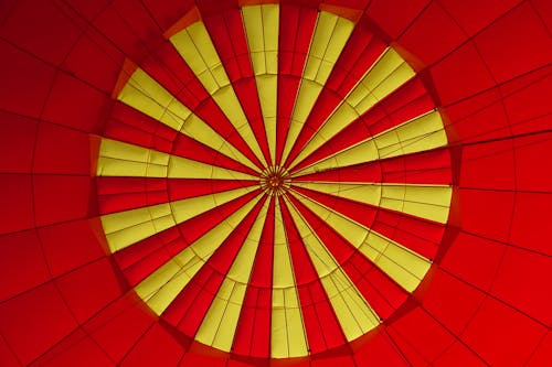 Free Red Yellow and White Hot Air Balloon Stock Photo