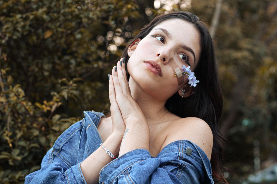 Botox for neck bands