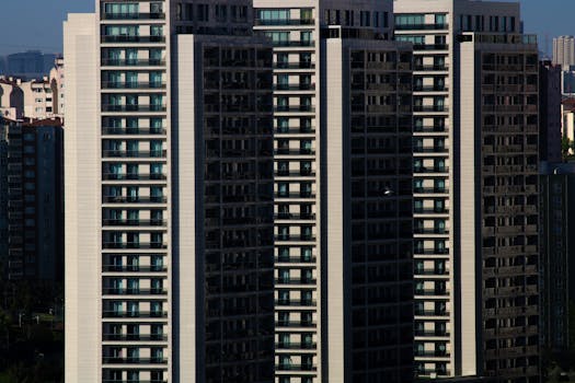 A close-up view of modern high-rise apartment buildings in İstanbul, Turkey, showcasing urban architecture.