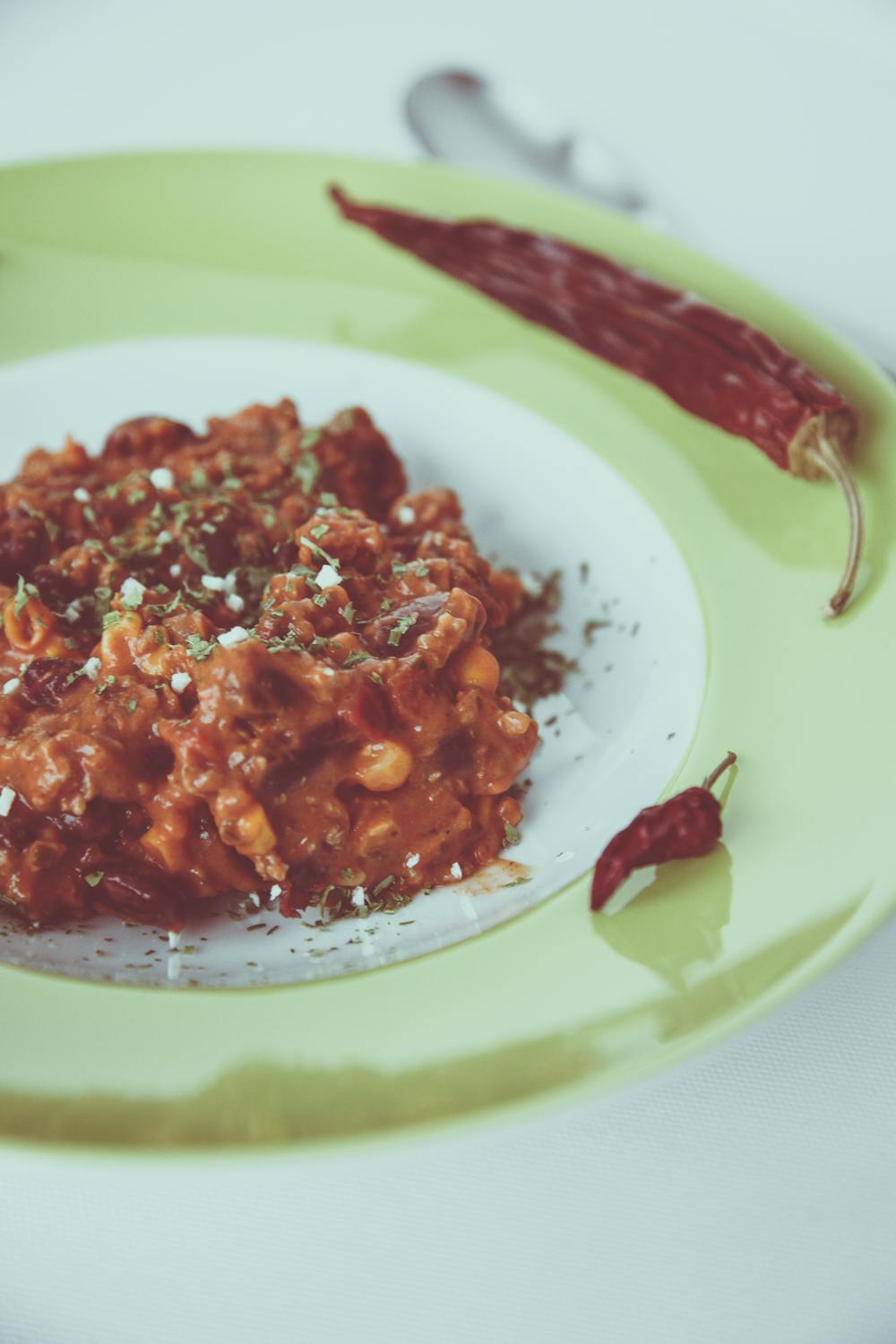 Spicy Roasted Red Pepper and Corn Chowder