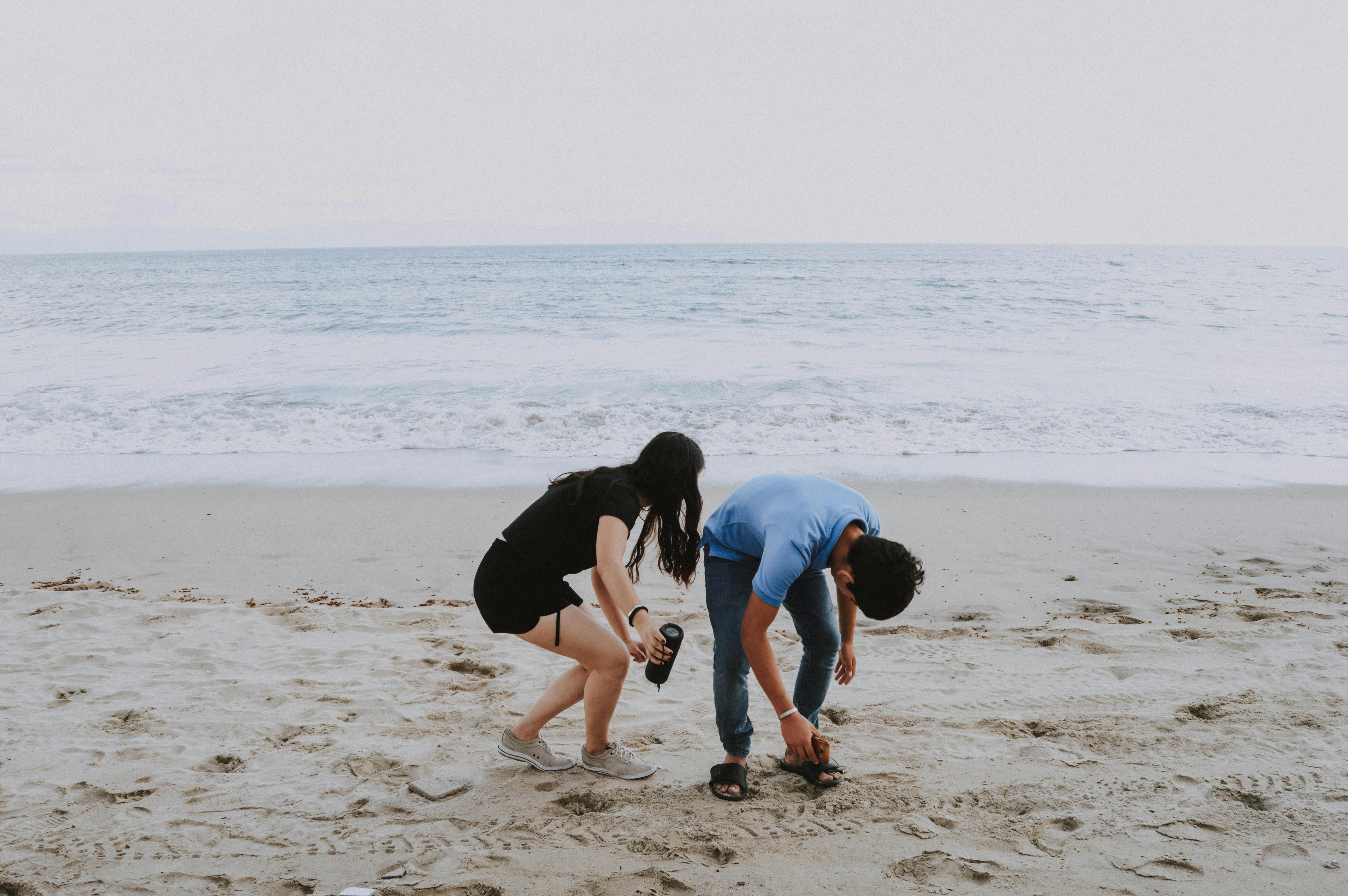 pexels-photo-1198179.jpeg?cs=srgbu0026dl=beach-bestfriends-boy-1198179.jpgu0026fm=jpg