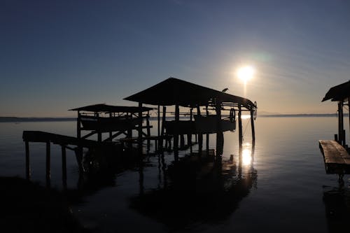 Fotobanka s bezplatnými fotkami na tému jazero voda, loď, loďka