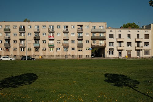 Fotos de stock gratuitas de apartamento, arquitectura, balcones