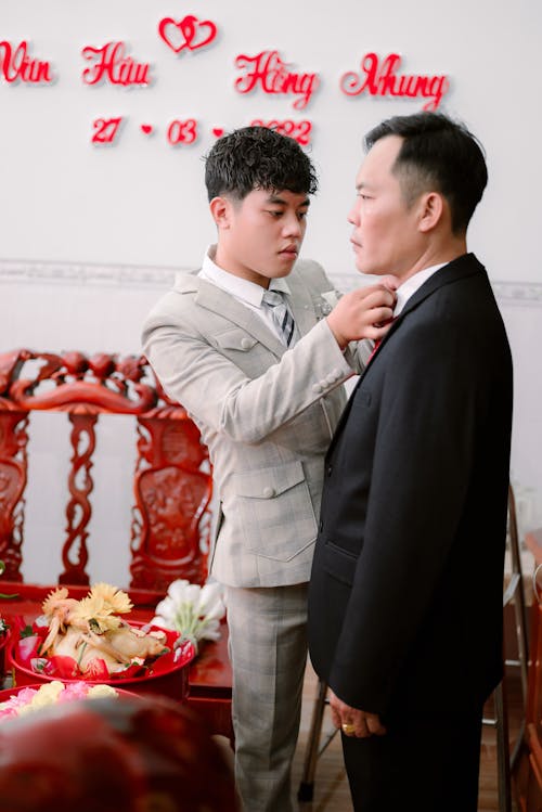 Gratis lagerfoto af asiatiske mænd, bryllup, forberedelse