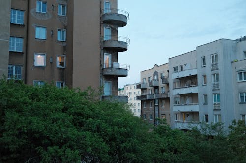 Darmowe zdjęcie z galerii z bloki, dzielnica mieszkaniowa, dzielnice mieszkalne