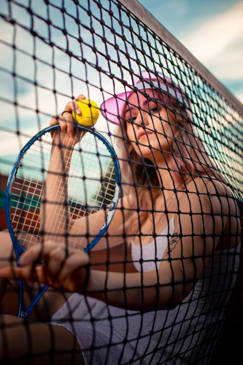 Darmowe zdjęcie z galerii z dziewczyna, nastrojowy, piłka tenisowa