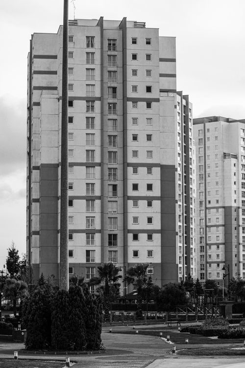 Free Black and white photo of tall urban residential buildings in Istanbul. Stock Photo