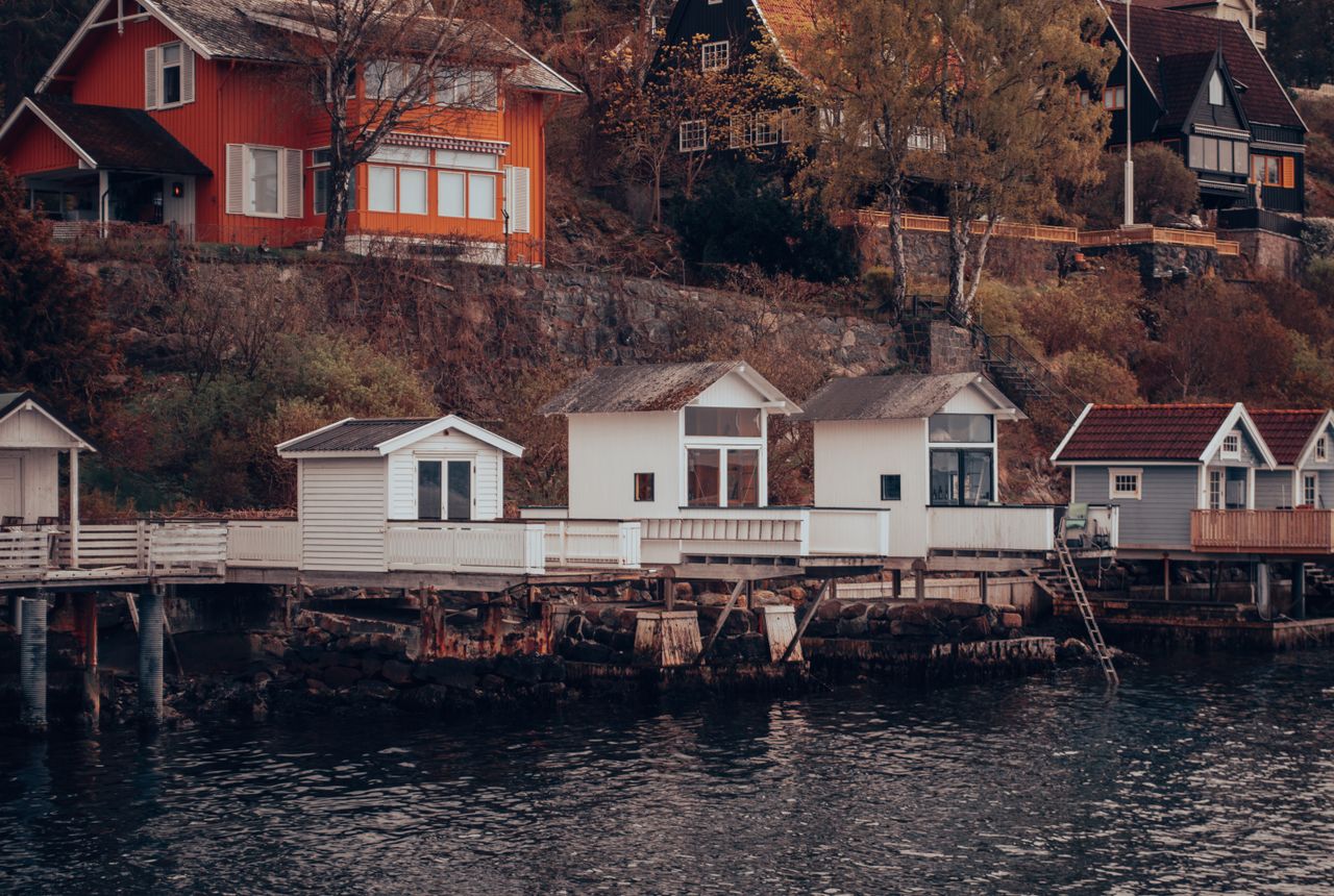 House removals Hallow — removals work in progress