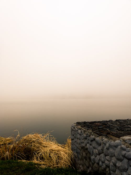 Fotobanka s bezplatnými fotkami na tému hmla, krajina pri mori, more