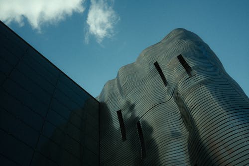 Gratis stockfoto met buitenkant van het gebouw, hedendaagse architectuur, hemel Stockfoto