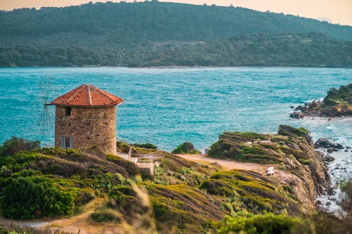 bodrum, dağ, deniz içeren Ücretsiz stok fotoğraf