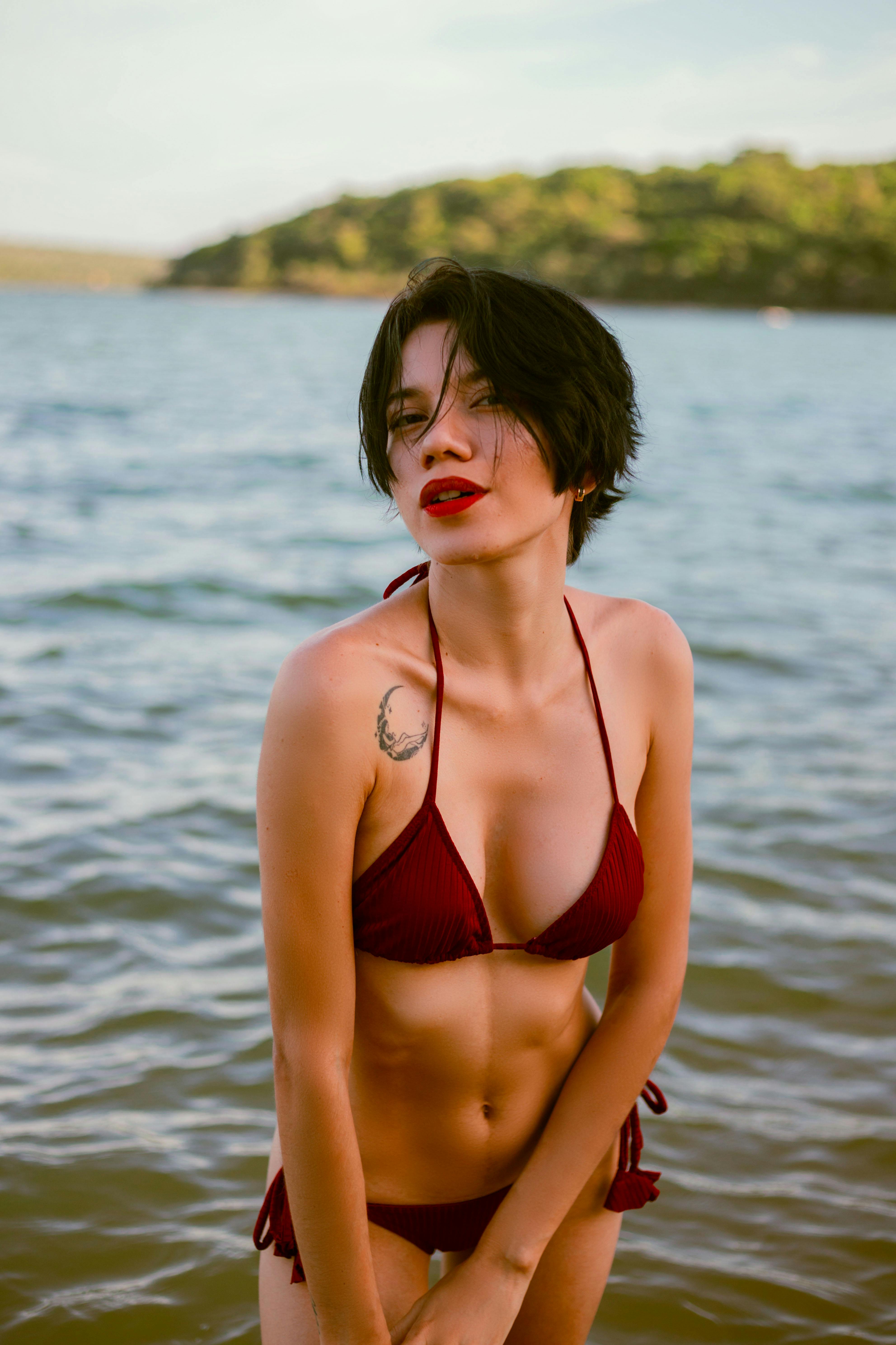 Woman Wearing Two Piece Bikini · Free Stock Photo pic image