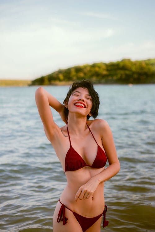 Gratuit Imagine de stoc gratuită din bikini, bikini roșii, femeie Fotografie de stoc