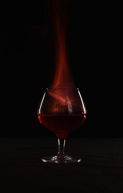 Kostnadsfri bild av brinnande, cognac, dricksglas