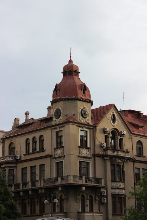 Darmowe zdjęcie z galerii z architektura baroku, budynek od zewnątrz, czerwony dach