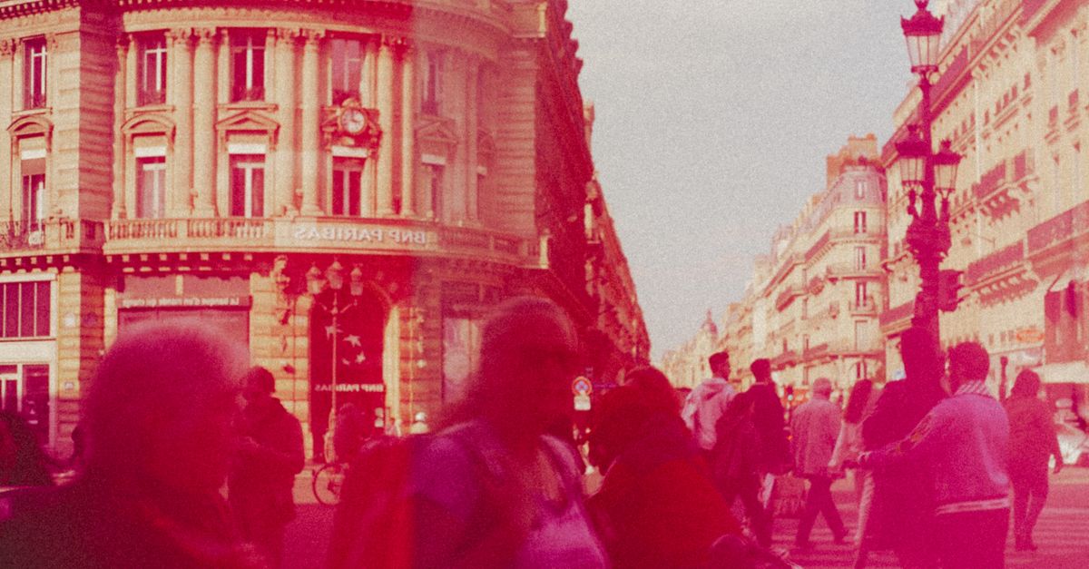 Thief Steals Nurse’s Bag During Street CPR Rescue in Paris