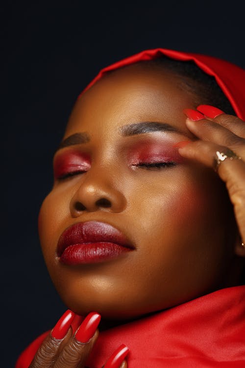 Základová fotografie zdarma na téma afričanka, africký model, černé pozadí