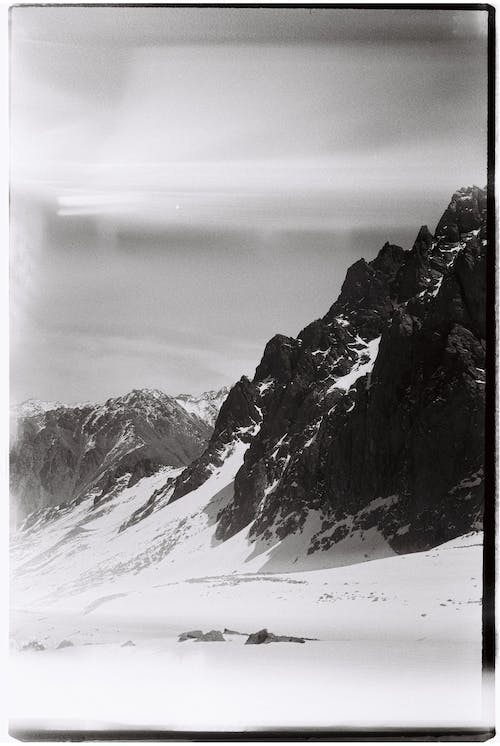 Základová fotografie zdarma na téma černobílý, extrémní terén, hory