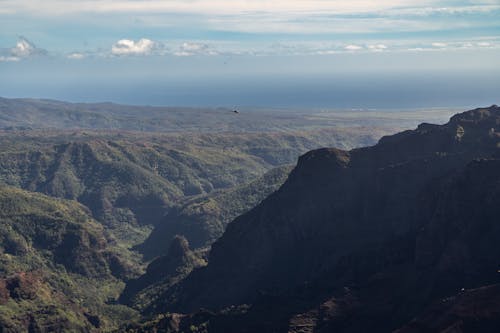 Fotos de stock gratuitas de acantilado de montaña, atracción turística, barranco