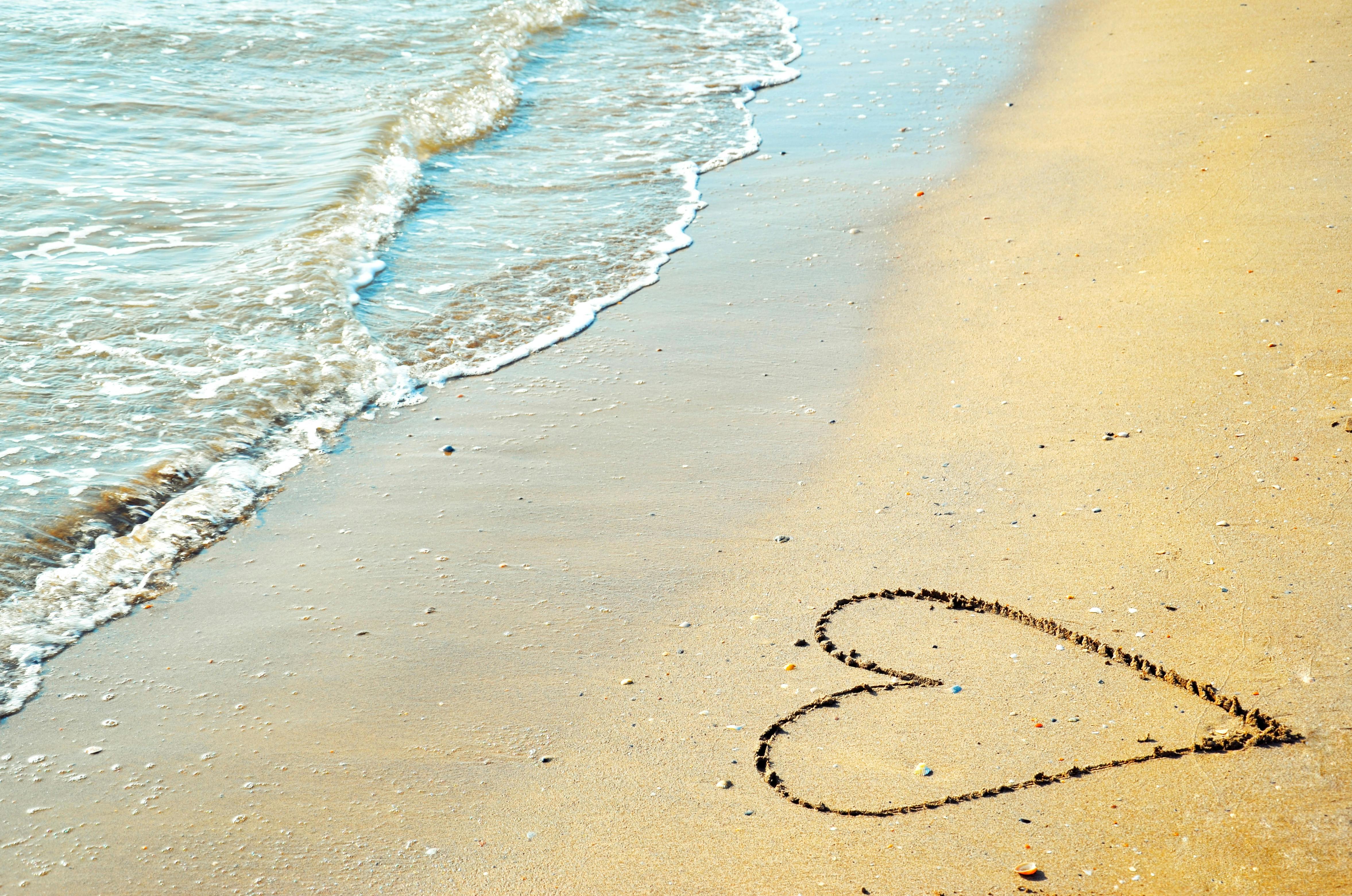 Heart Shape on Sand · Free Stock Photo