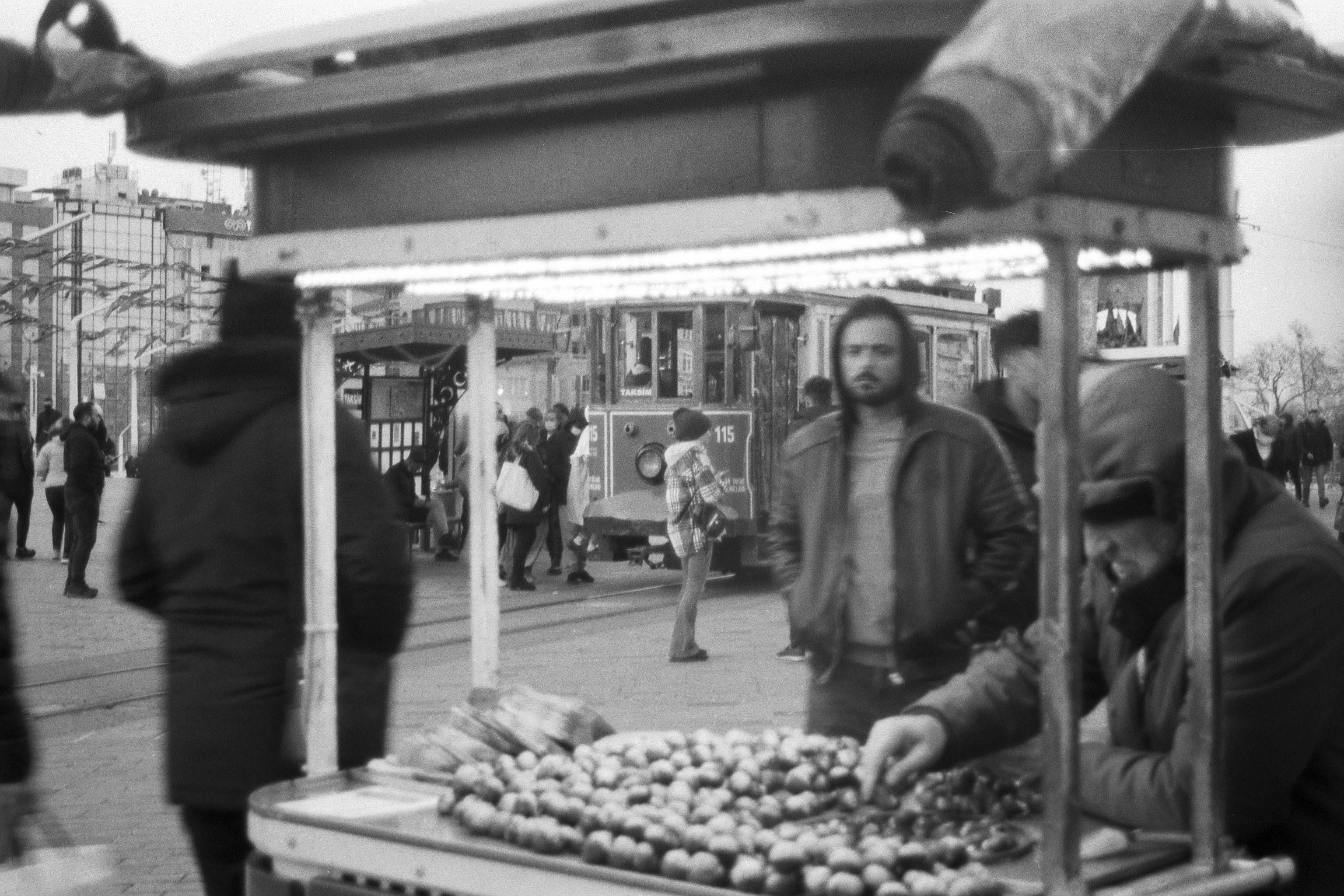 What are the 2 Ps of marketing?