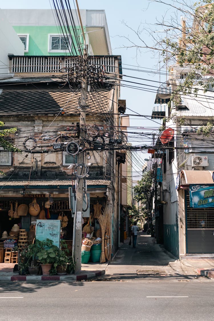 Electricity Pole With Intertwined Lines 