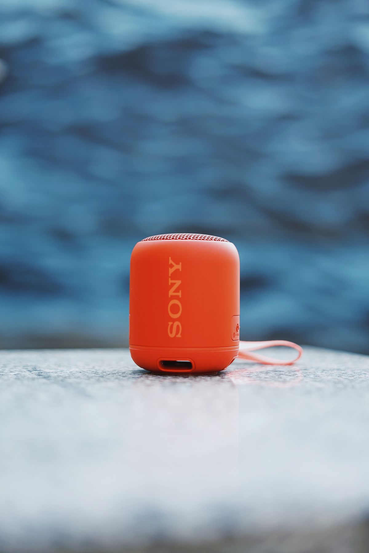 Nexcom Arc Mini — matte black portable speaker