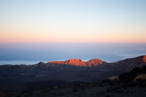 Бесплатное стоковое фото с вершина, горы, живописный