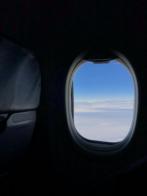 Foto profissional grátis de aeronave, céu azul, céu bonito