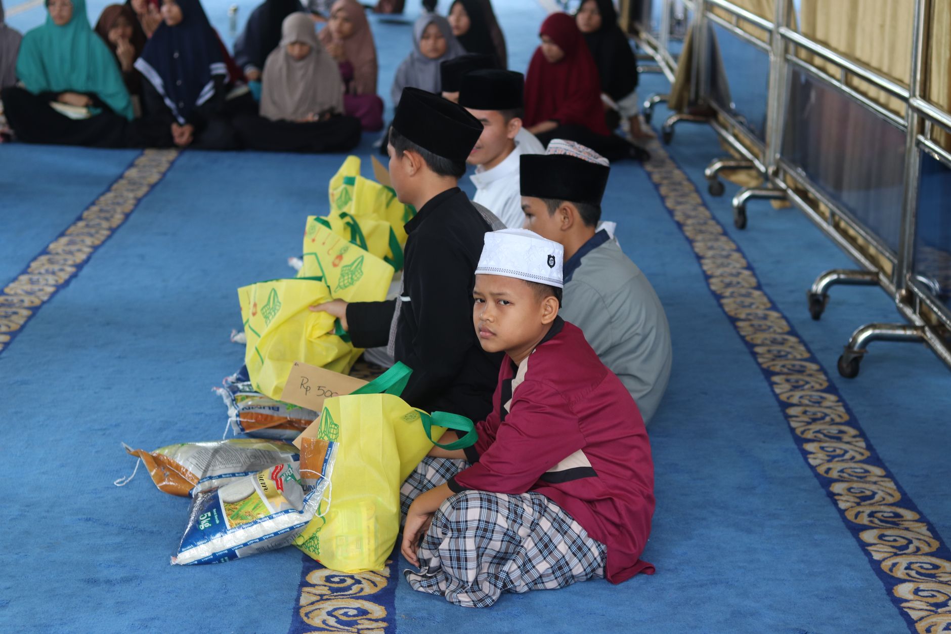 Pandangan Islam Mengenai Hukum Mengemis dan Syarat Meminta Bantuan