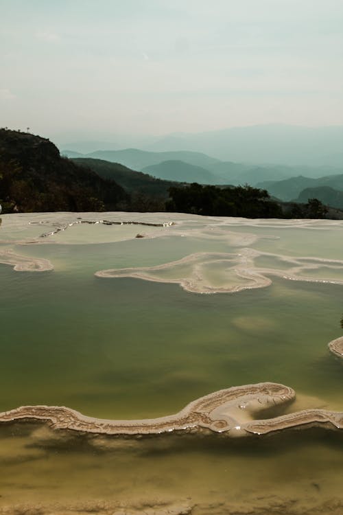 Immagine gratuita di acqua, formazioni, lago