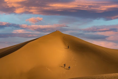 Foto profissional grátis de deserto, duna, pessoas