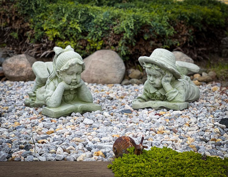 Garden Decorations In Yard