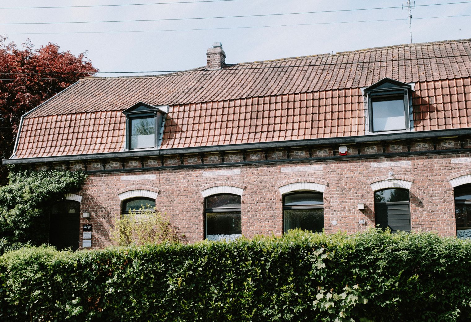 Ottringham — professional movers carrying furniture on a house move