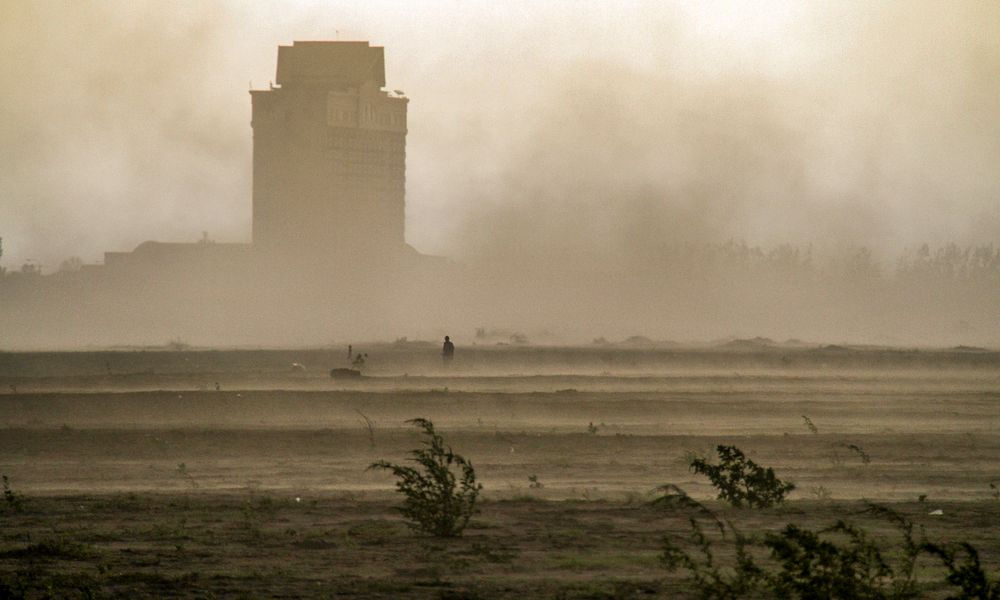 dust storm baghdad orange sky city