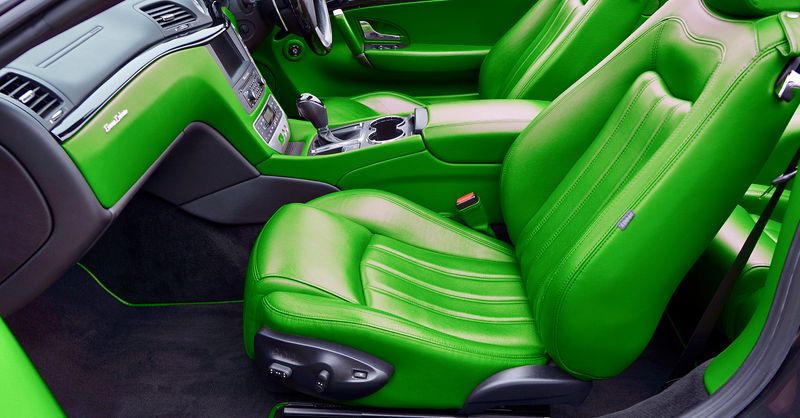Comment nettoyer un siège de voiture en tissu sans auréole ?