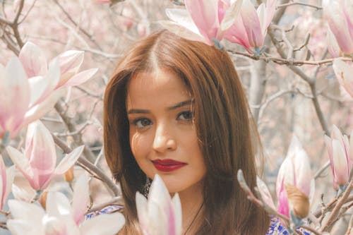 Close-Up Shot of a Beautiful Woman