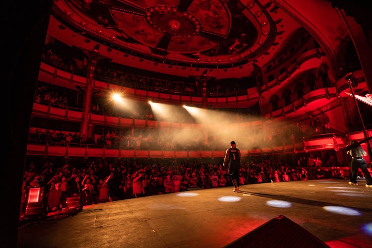 Akil Ammar Teatro De La Ciudad