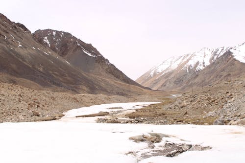 Gratis Foto stok gratis gunung berselimut salju, lansekap, musim dingin Foto Stok
