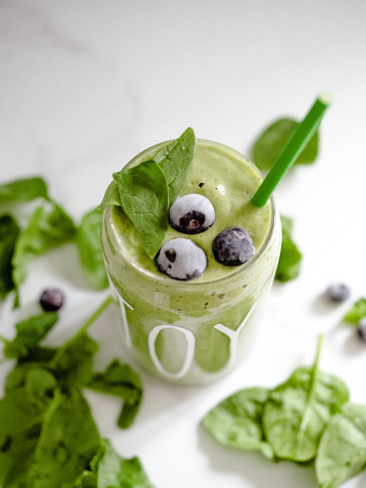 Green Smoothie With Berries