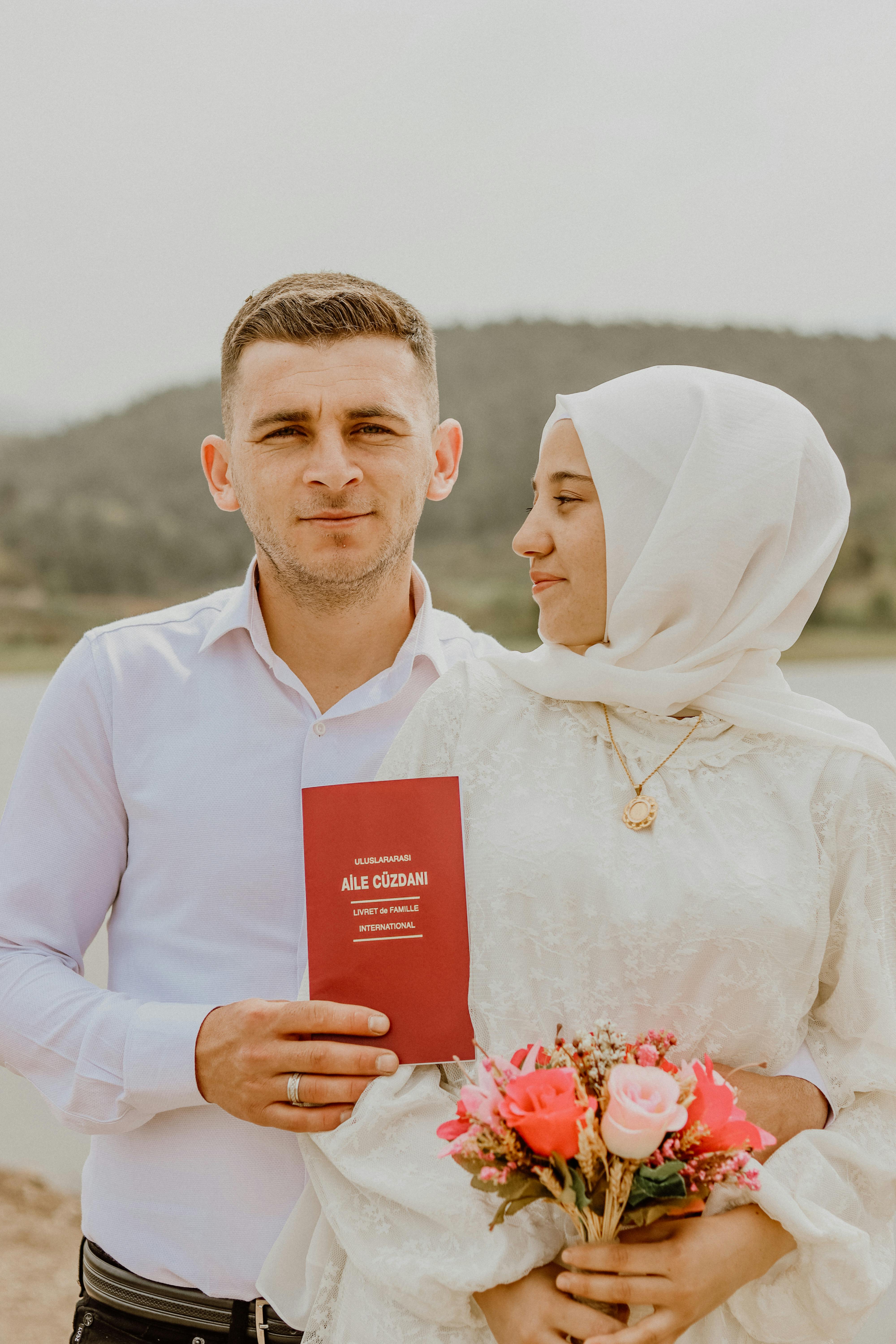 White Hijab Stand