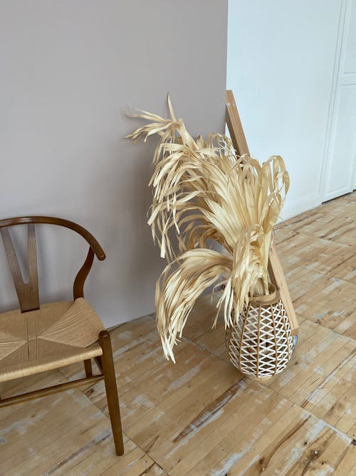 papyrus flower and chair on cork floor