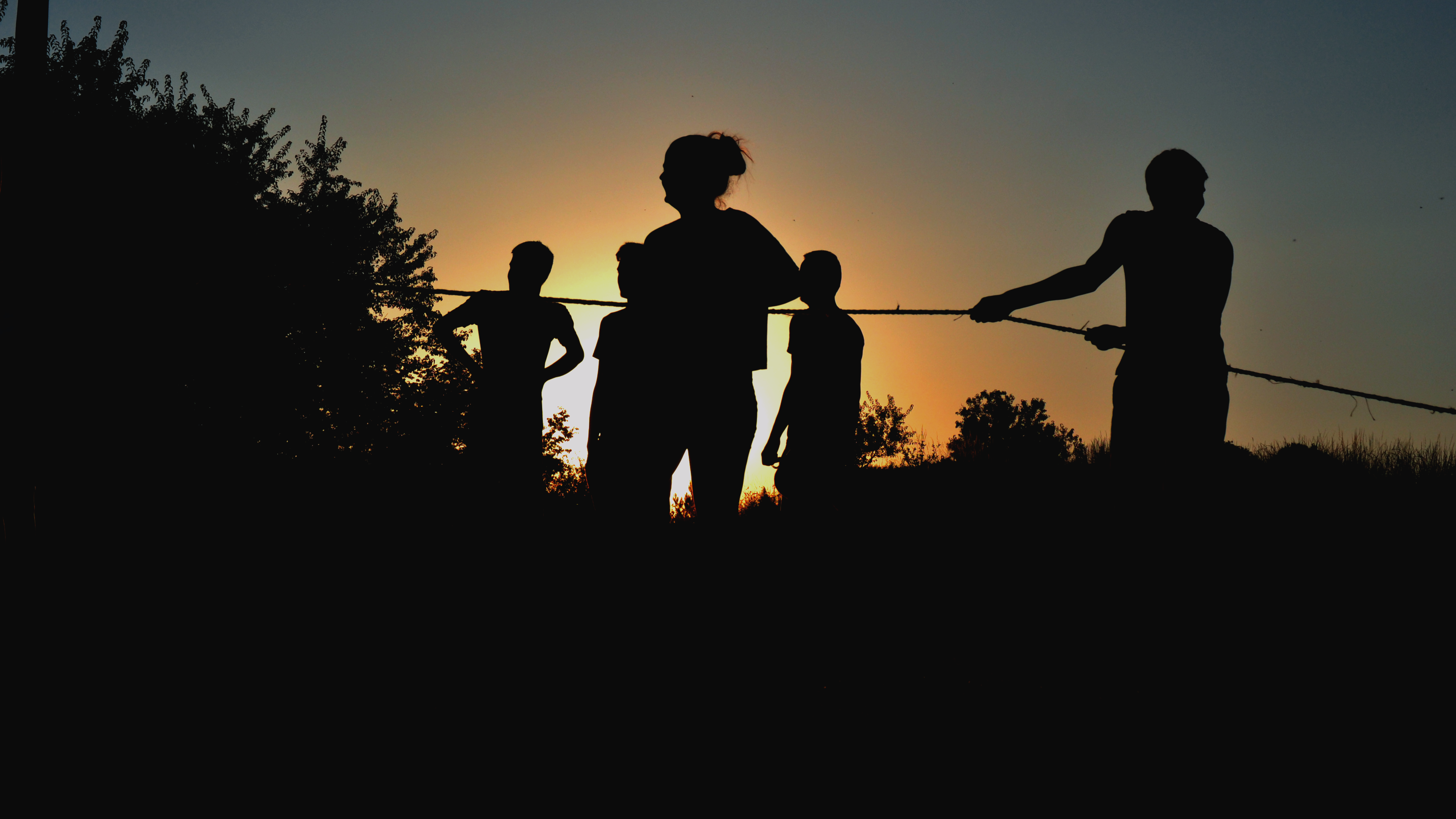 kostenloses-foto-zum-thema-abend-jugendliche-seil